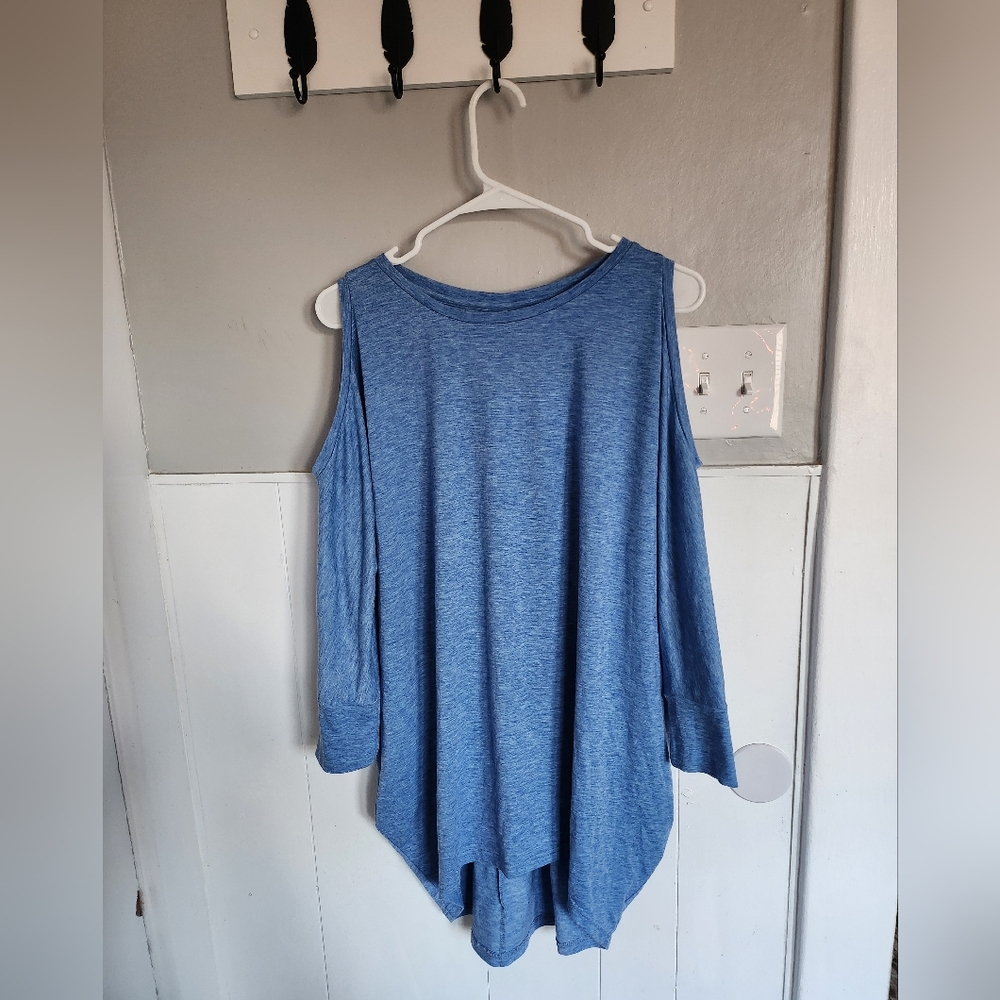 Women's t shirt dress with shoulder cutouts medium